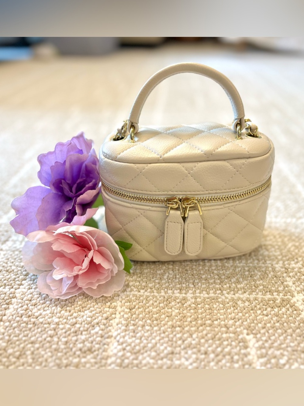 2 Items for 20! Cute Quilted Mini Top-Handle Vanity Bag in Cream 🌸💕